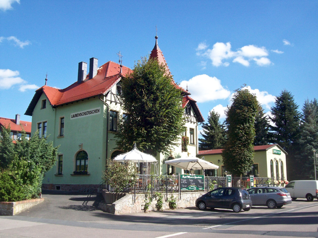 Außenansicht des Hotels Laubenschlösschen in Weinböhla